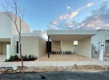 Casa · 116m² · 2 Recámaras · 2 Estacionamientos · ?casas en Pre - Venta en Privada en Cholul, Casade un Piso