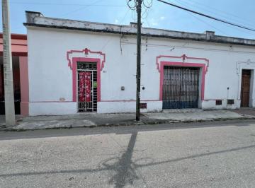 Casa · 306m² · 4 Recámaras · Casa de Una Planta en Venta con Extenso Terreno en La Zona de Chuminopolis