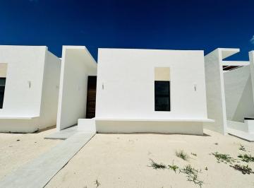Casa · 209m² · 3 Recámaras · 2 Estacionamientos · Casa en Venta en Puerto Lindo