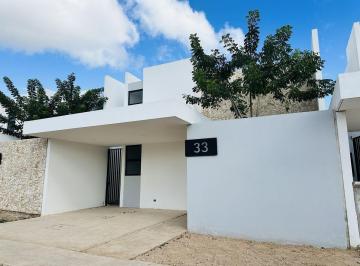 Casa · 237m² · 3 Recámaras · 2 Estacionamientos · Casa en Venta en Conkal en Privada Residencial