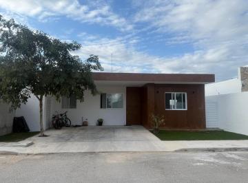 Casa · 3 Recámaras · 2 Estacionamientos · Casa de Una Planta Conkal