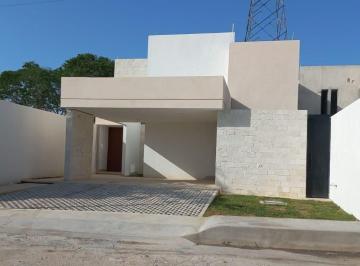 Casa · 362m² · 4 Recámaras · 4 Estacionamientos · Casa en Venta en Temozon Norte