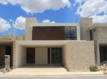 Casa · 347m² · 3 Recámaras · 2 Estacionamientos · Casa en Preventa en Privada Conkal