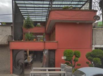 Casa de 3 habitaciones, Nezahualcóyotl · ¡Excelente Remate Bancario!