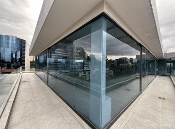 Oficina · 2637m² · 50 Recámaras · 74 Estacionamientos · Edificio en Renta