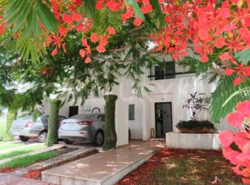 Casa · 283m² · 3 Recámaras · 2 Estacionamientos · Venta de Casa en Privda Sian Kaan Cholul