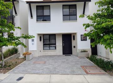 Casa en condominio · 119m² · 3 Recámaras · 2 Estacionamientos · Casa en Venta en Torre de Piedra, El Refugio Querétaro - (4)