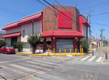 Local comercial de 5 habitaciones, Monterrey · Local Comercial en Renta en Esquina Sobre Carril Express, Nuevo Repueblo