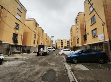 Acceso a UH · Departamento en Piso 1 Cerca de Metro Calle 11, U. Bosques Iztapalapa