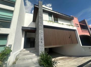 Casa · 500m² · 5 Recámaras · 5 Estacionamientos · Casa en Venta en Clúster 11 11 11, Lomas de Angelópolis I, Puebla