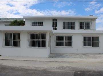 Casa · 330m² · 5 Recámaras · 1 Estacionamiento · Casa en Venta