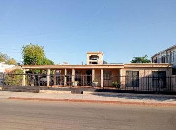 Casa · 301m² · 4 Recámaras · Casa - San Benito