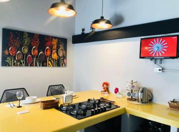 Casa en condominio en Renta de 2 habitaciones Las Rosas · Céntrica Para Estudiantes o Ejecutivos. Disponible a Partir del 23 de Junio 2026