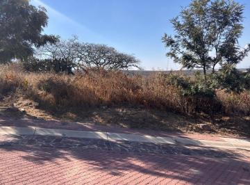Terreno / Lote · 143m² · Terreno Escriturado en Venta en Ciudad Maderas Montaña, Querétaro