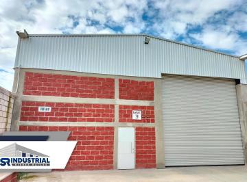 Local comercial · 1000m² · 4 Estacionamientos · Bodega en Renta en Miranda | Querétaro