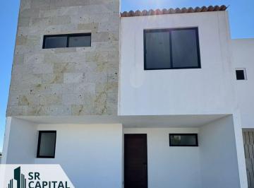Casa · 133m² · 3 Recámaras · 2 Estacionamientos · Casa en Venta en Ciudad Maderas, Querétaro
