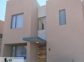 Casa · 181m² · 3 Recámaras · 2 Estacionamientos · Casa en Venta en Zibatá, Querétaro.