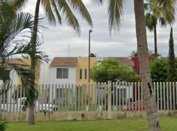 Casa en condominio de 2 habitaciones, Guadalajara · Hermosa Propiedad en Ixtapa Jalisco!