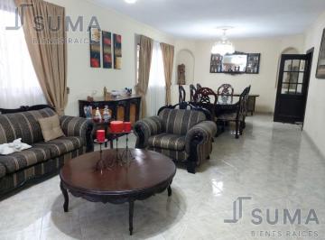 Casa · 445m² · 3 Recámaras · 5 Estacionamientos · Casa en Venta Col. Unidad Nacional, Madero Tamaulipas.