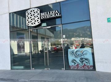Local comercial · 156m² · 2 Estacionamientos · Local Comercial en Venta en Monterrey