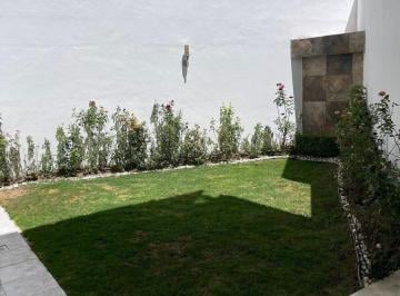 Casa en condominio · 270m² · 3 Recámaras · 3 Estacionamientos · Casa Moderna en Venta en Pedregal de Schoenstatt
