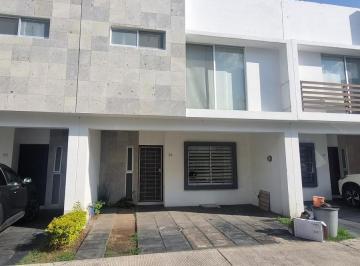 Casa en condominio en Renta de 4 habitaciones El Fortín · Casa en en Renta en Condominio Trento Residencial, Zapopan
