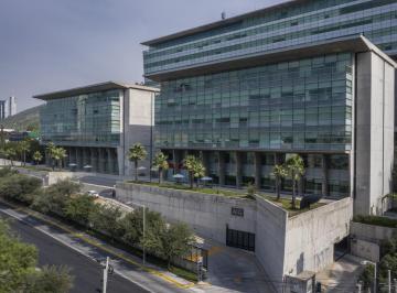Oficina · 1103m² · 30 Estacionamientos · Oficina Equipada en Renta