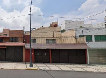 Casa de 4 habitaciones, Tlalpan · ¡Oportunidad Única! Casa de 4 Recámaras + 2 Estacionamientos en Prado Coapa