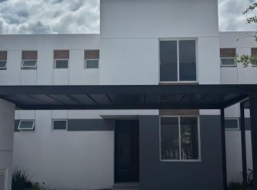 Casa en condominio de 4 habitaciones, Jesús María · Casa con 4 Recámaras en Renta en Bosques del Paraíso Al Note de Aguascalientes