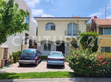 Casa · 128m² · 3 Recámaras · 2 Estacionamientos · Casa en Venta Coto San Nicolás, Paseo del Molino Aguascalientes Ags