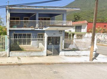 Casa de 4 habitaciones, Camerino Z. Mendoza · Venta de Casa en Colonia Hogar, Camerino Z. Mendoza, Veracruz,