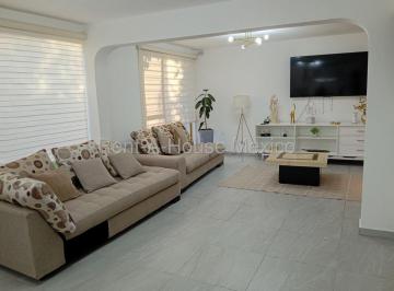 Casa de 4 habitaciones, Querétaro · Casa en Renta Amueblada con 4 Recamaras y Rooof Garden, Jardines de Queretaro, Querétaro. Cmz