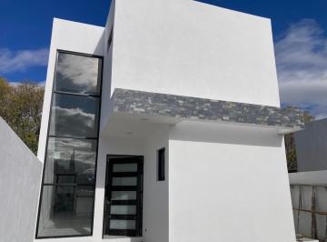 Casa de 3 habitaciones, Corregidora · Venta de Casa Nueva Recámara y Baño en Planta Baja Fracc Mediterráneo