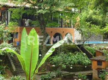 Casa · 381m² · 3 Recámaras · 4 Estacionamientos · ¡Casa en Venta de Oportunidad en Avándaro! - (4)