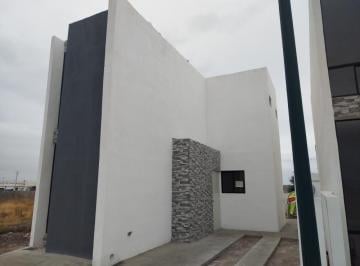 Casa · 112m² · 3 Recámaras · 1 Estacionamiento · Casa en Venta en Circuito Cerrado