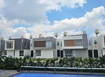 Casa · 85m² · 3 Recámaras · 1 Estacionamiento · Casa en Venta en Pozos San Luis Potosí
