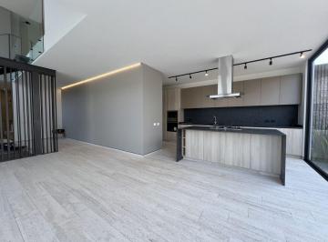 Casa en condominio de 3 habitaciones, Querétaro · Amplia y Moderna Casa con Rooftop en Lago de Juriquilla