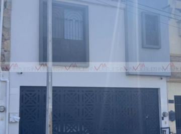 Casa · 176m² · 3 Recámaras · 2 Estacionamientos · Casa en Venta en Colinas de San Jerónimo