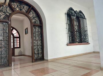 Casa de 3 habitaciones, Monterrey · ¡Vive La Historia con Estilo!