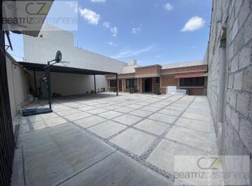 Casa · 200m² · 2 Recámaras · 8 Estacionamientos · Casa en un Solo Nivel, Usada, en Venta, Actopan Hgo.