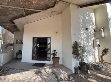 Casa uso de suelo de 3 habitaciones, San Pedro Tlaquepaque · Casa en Venta con Local Comercia El Anta Anita Opcion Renta