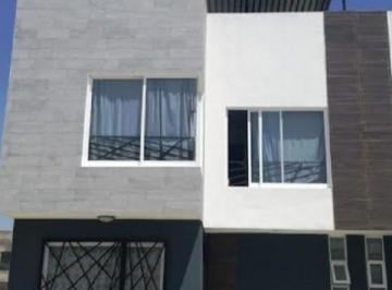Casa · 150m² · 3 Recámaras · 2 Estacionamientos · Casa en Venta - (4)