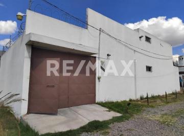Casa · 184m² · 3 Recámaras · 2 Estacionamientos · Casa en Venta - (4)