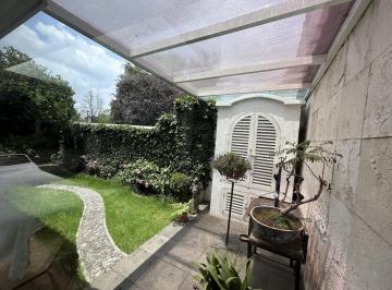 Casa · 375m² · 4 Recámaras · 4 Estacionamientos · Casa en Venta en Providencia Metepec