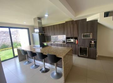 Casa de 3 habitaciones, Querétaro · Casa en Venta en Cumbres de Juriquilla con Roof, Cocina Equipada en Privada con Seguridad 24/7.