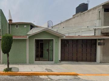 Casa de 4 habitaciones, Cuautitlán Izcalli · Casa en Remate en Cuautitlán Izcalli