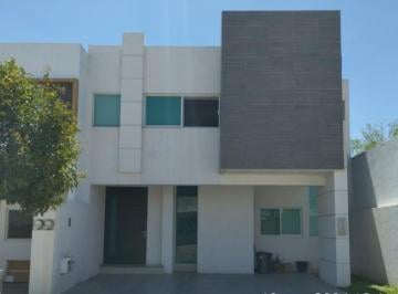 imagenPortal · Ram - Casa en Venta en Ruscello Residencial. Condominio con Amenidades.
