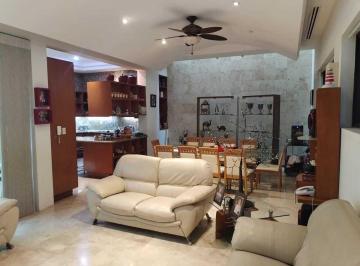Casa de 3 habitaciones, Veracruz · Casa Tres Niveles, Diseño, Confort y Lujo en Venta Fracc. Reforma. Veracruz, Ver
