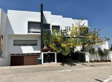Casa en condominio de 5 habitaciones, Zapopan · Casa en Venta en Valle Imperial, Coto Concordia, Zapopan, Jalisco