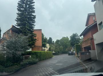 Casa en condominio de 3 habitaciones, Cuajimalpa de Morelos · Moderna, Casa con Seguridad, Jardin, Vista Verde, Acabados de Lujo y Espacios